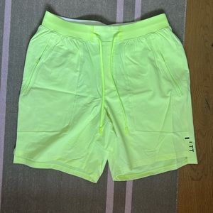 lululemon License To Train 7” lineless shorts, electric yellow, medium